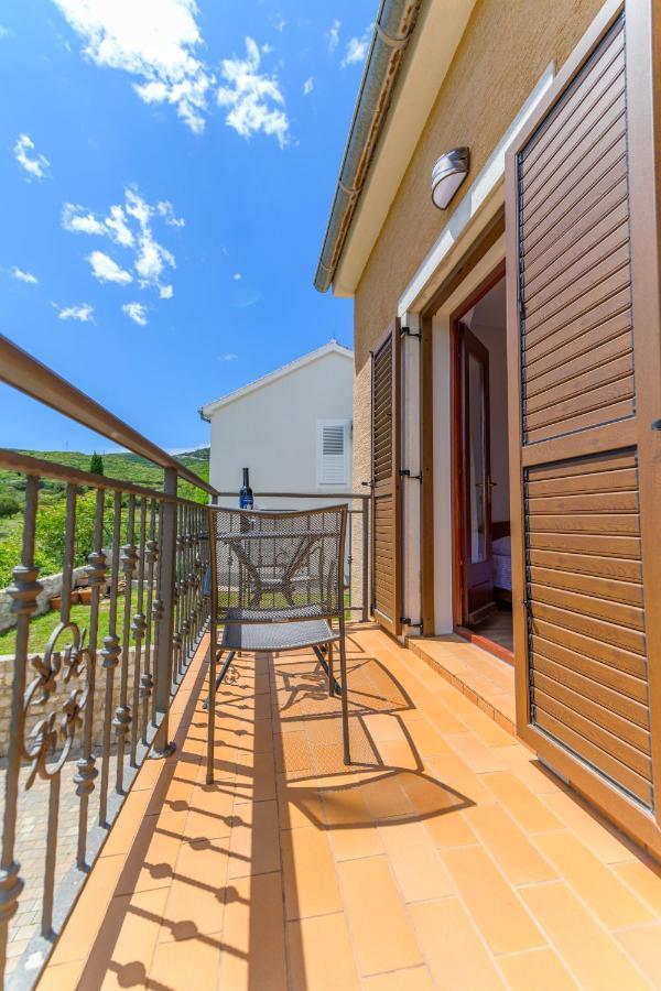 Apartments Marina Veskovic Nerezine Exterior photo