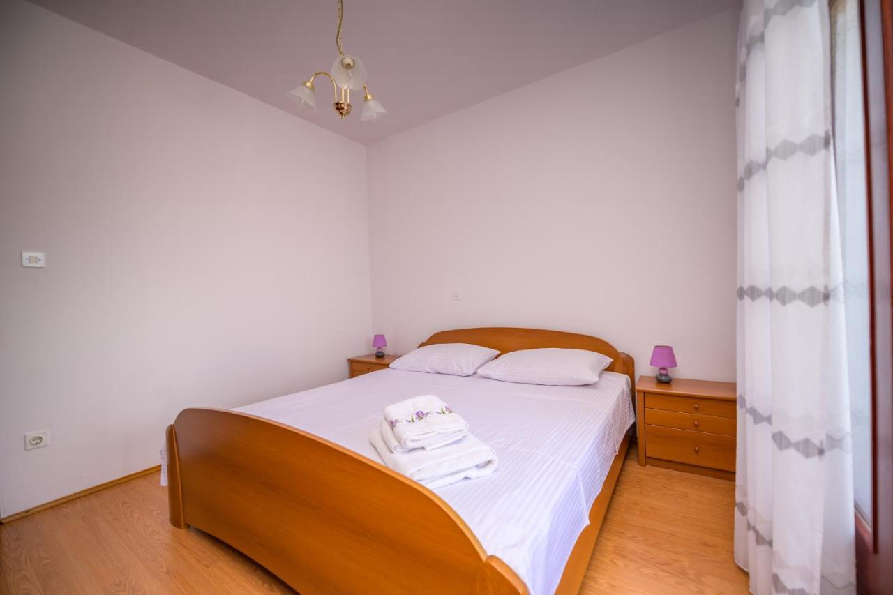 Apartments Marina Veskovic Nerezine Exterior photo
