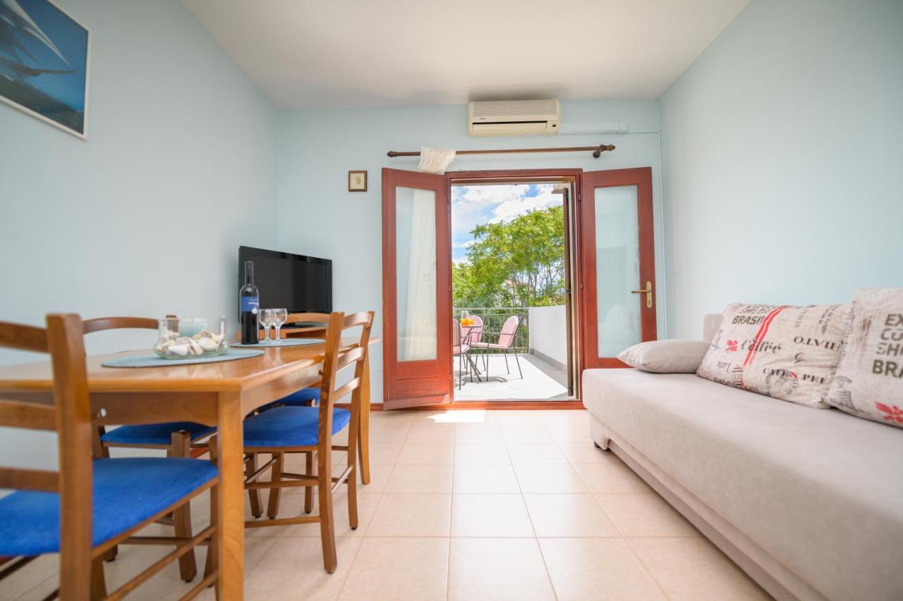 Apartments Marina Veskovic Nerezine Exterior photo
