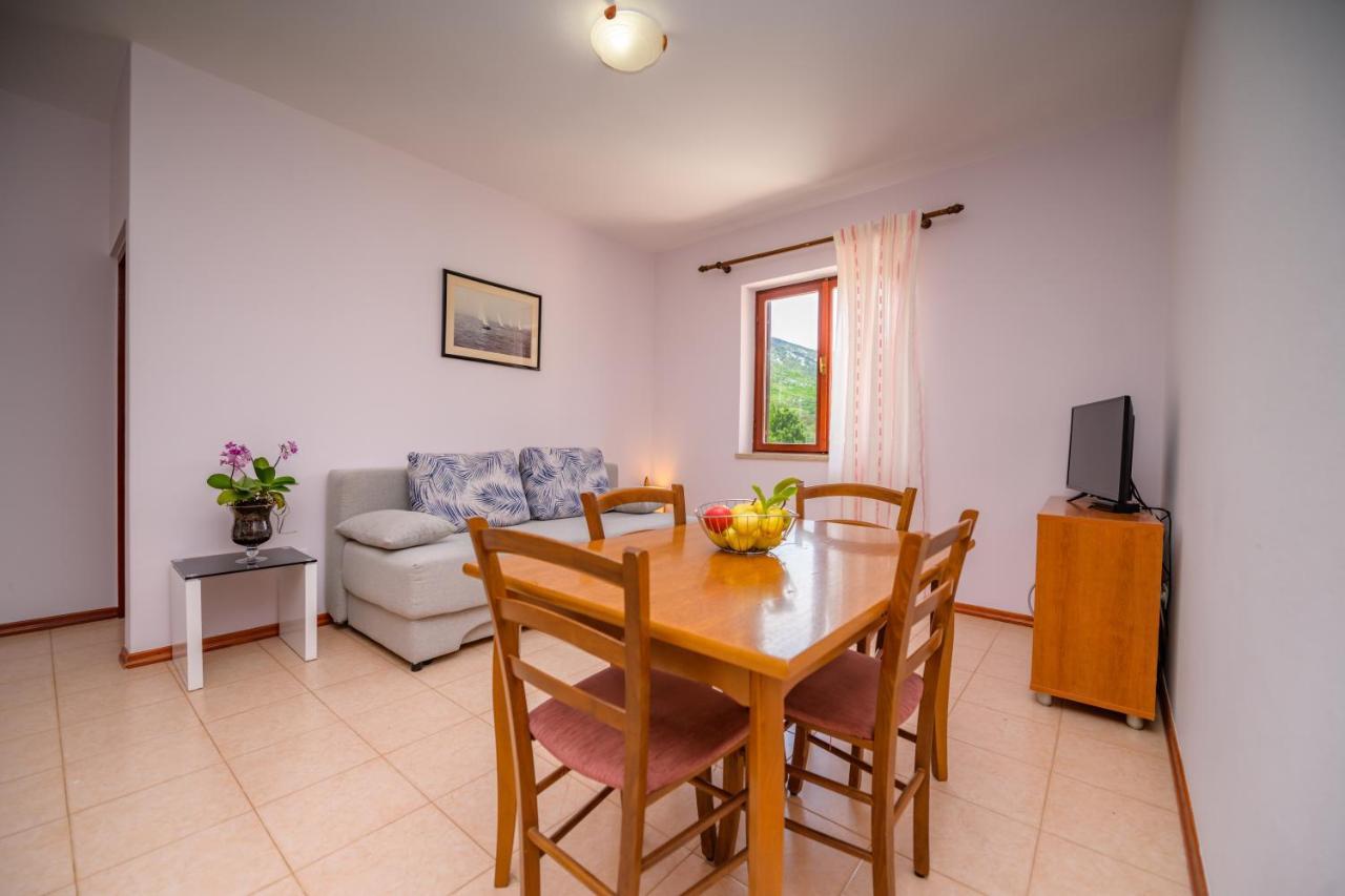 Apartments Marina Veskovic Nerezine Exterior photo
